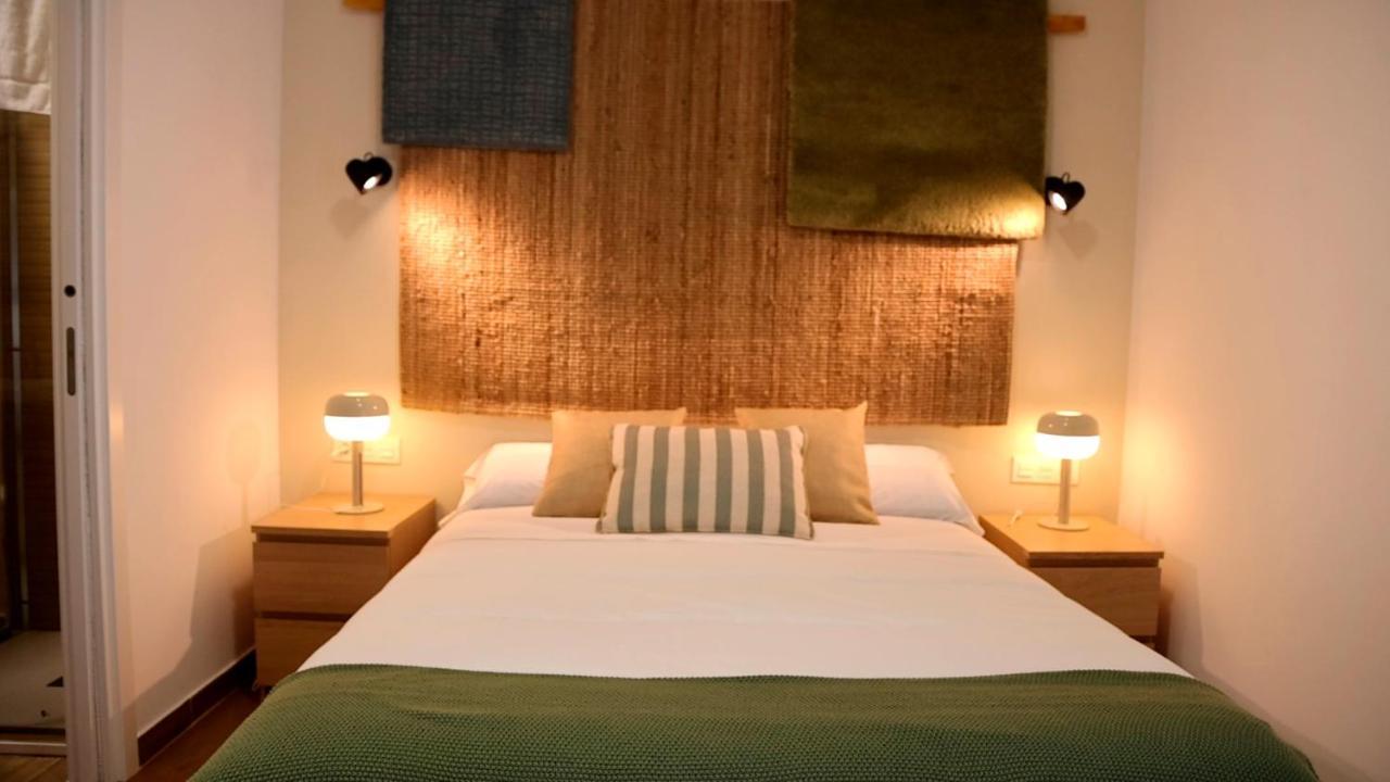 Hotel Los Alamos Boutique Пласенсия Экстерьер фото