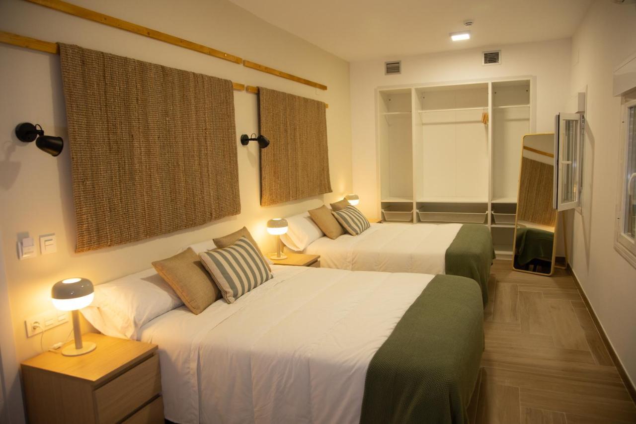 Hotel Los Alamos Boutique Пласенсия Экстерьер фото