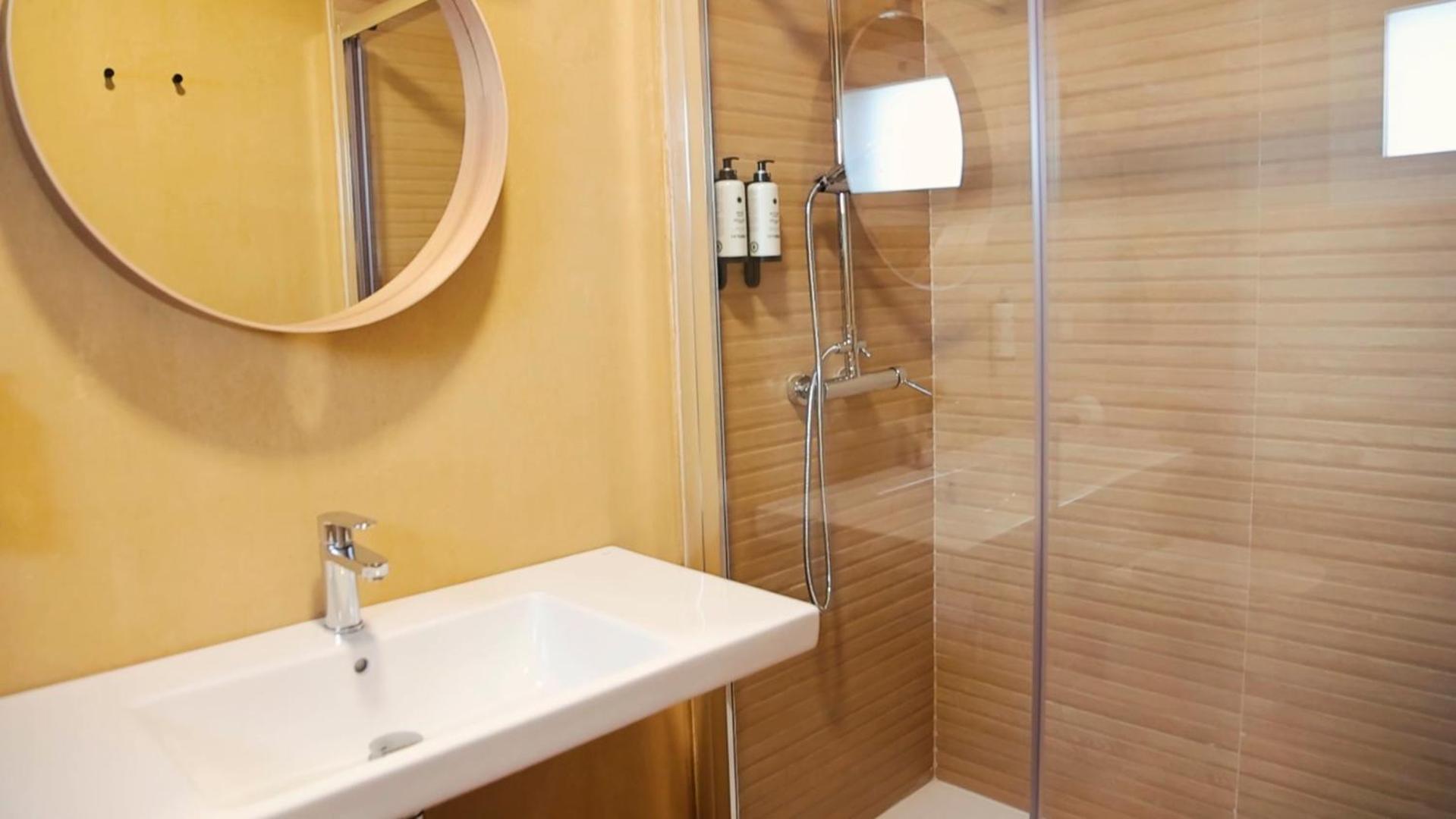 Hotel Los Alamos Boutique Пласенсия Экстерьер фото